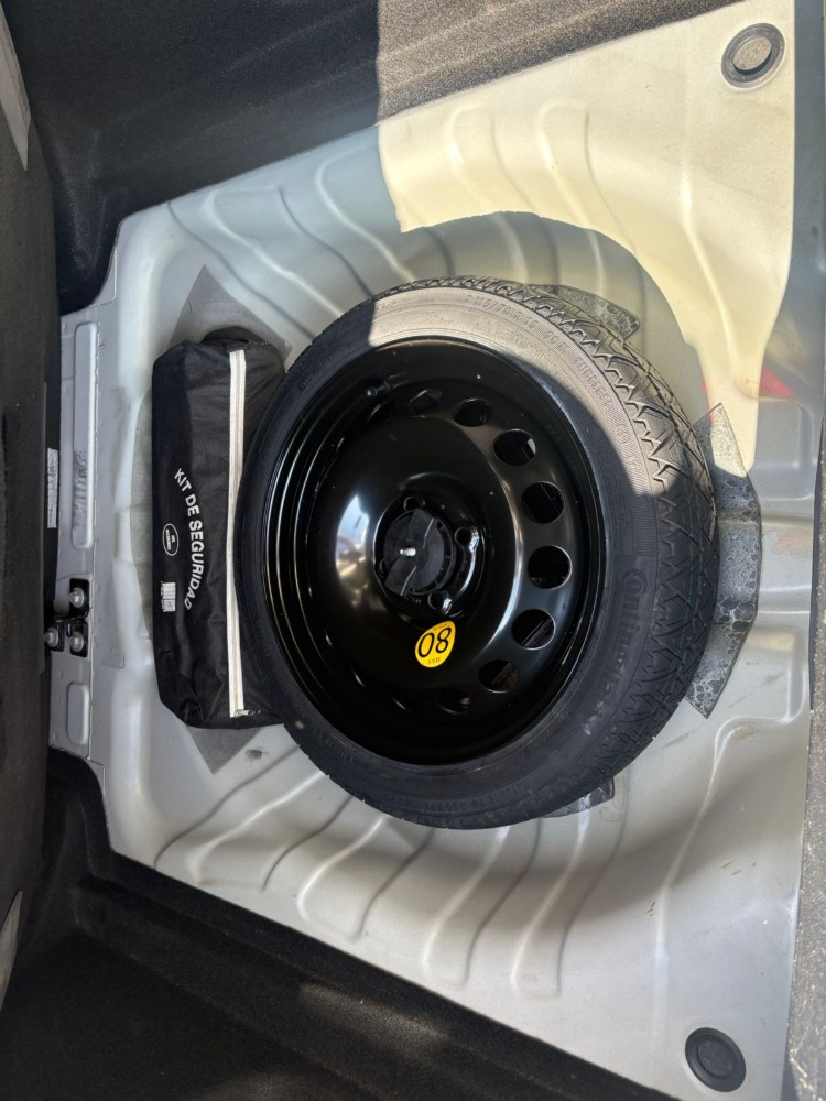 Chevrolet Onix Premier — foto 8